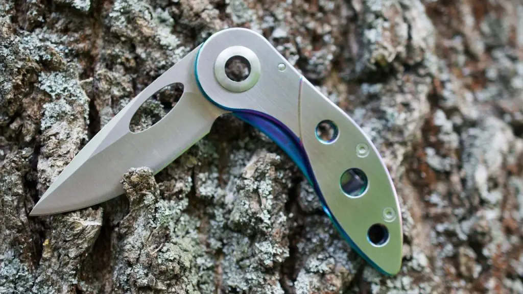 How to Keep Your Pocket Knife From Rusting (Best Tips and Tactics